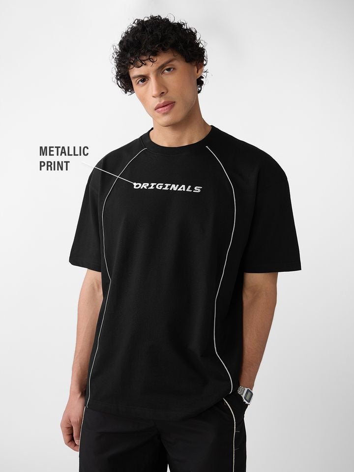Men's Oversized Fit T-Shirt with Metallic Contrast Piping